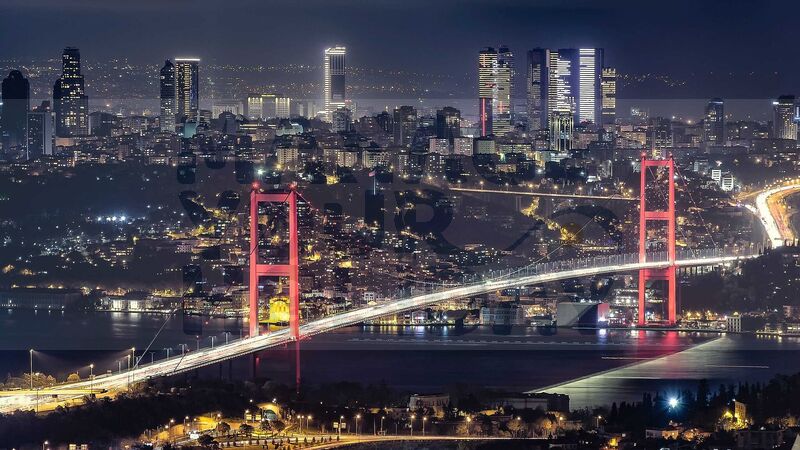 İstanbul: Alkollü İçecekler ve Eğlence Eşliğinde Boğazda Akşam Yemeği Gezisi