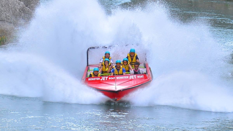 Kemer: Monster Jet Boat 6in1