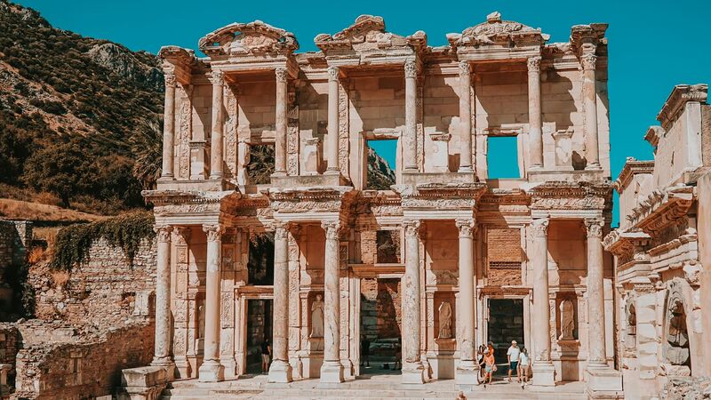 Side ve Manavgat : Özel Efes Antik Kenti ve Meryem Ana Evi Turu