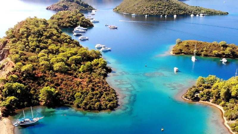 Fethiye: Öğle Yemeği ve Transferli  12 Adalar Tekne Turu